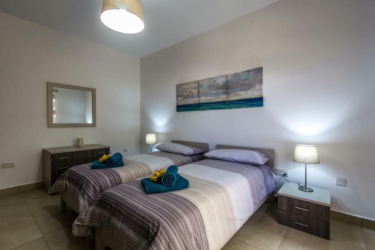 Sunny Modern Apartments Mellieha Exterior photo